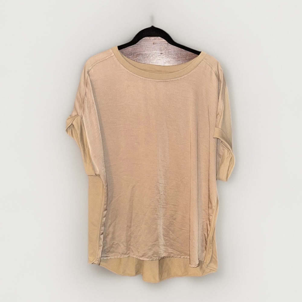 Cupio Women's Short Sleeve Beige Tee